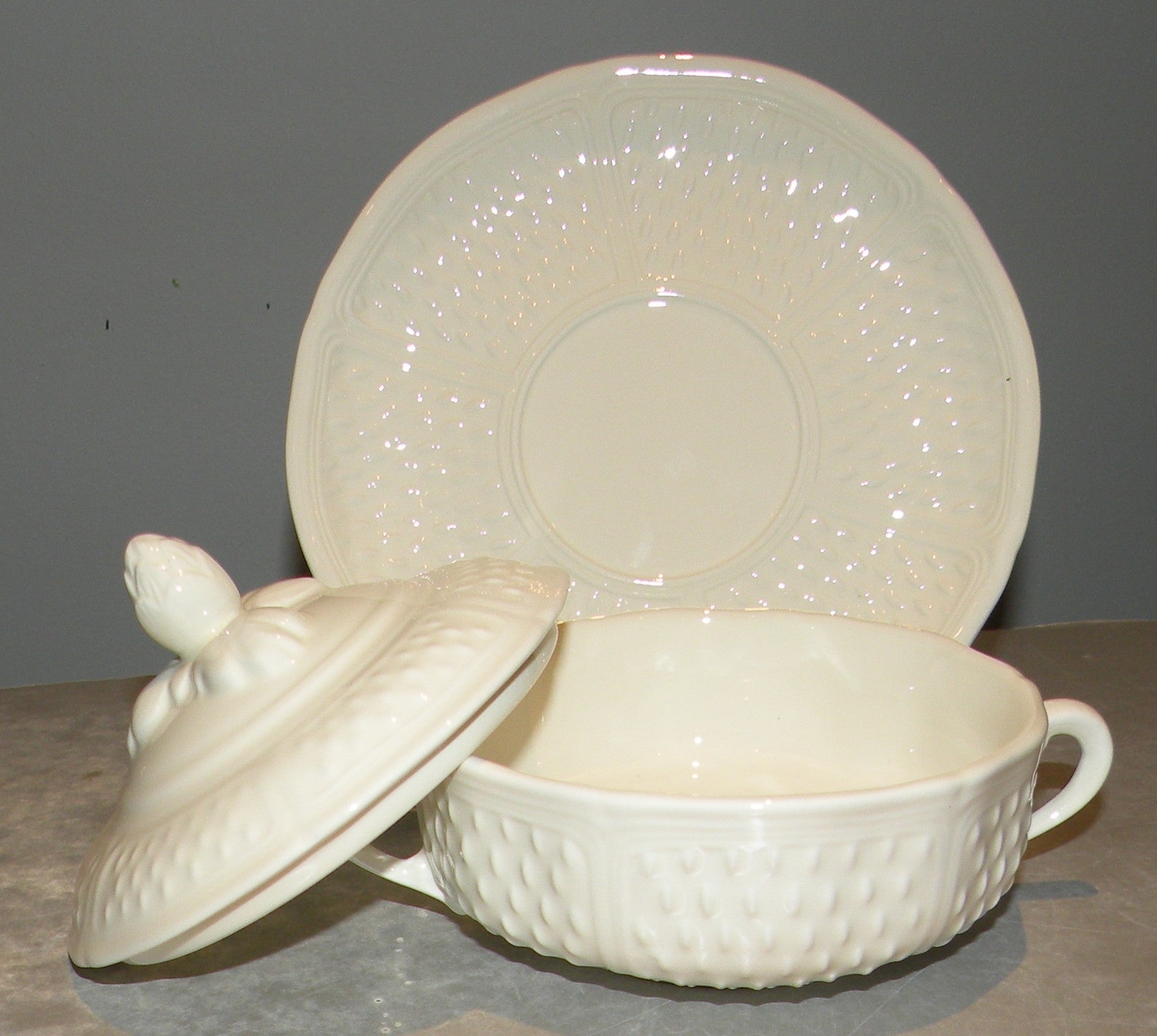 Covered Bouillon Bowl w/Lugs & Saucer, Pont Aux Choux Mais