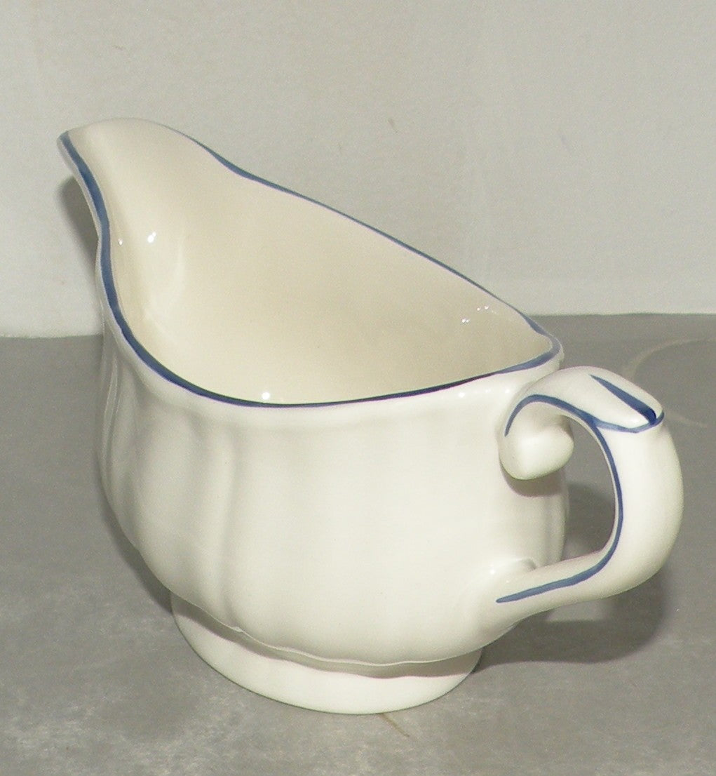 Gravy Boat,  Filet Bleu