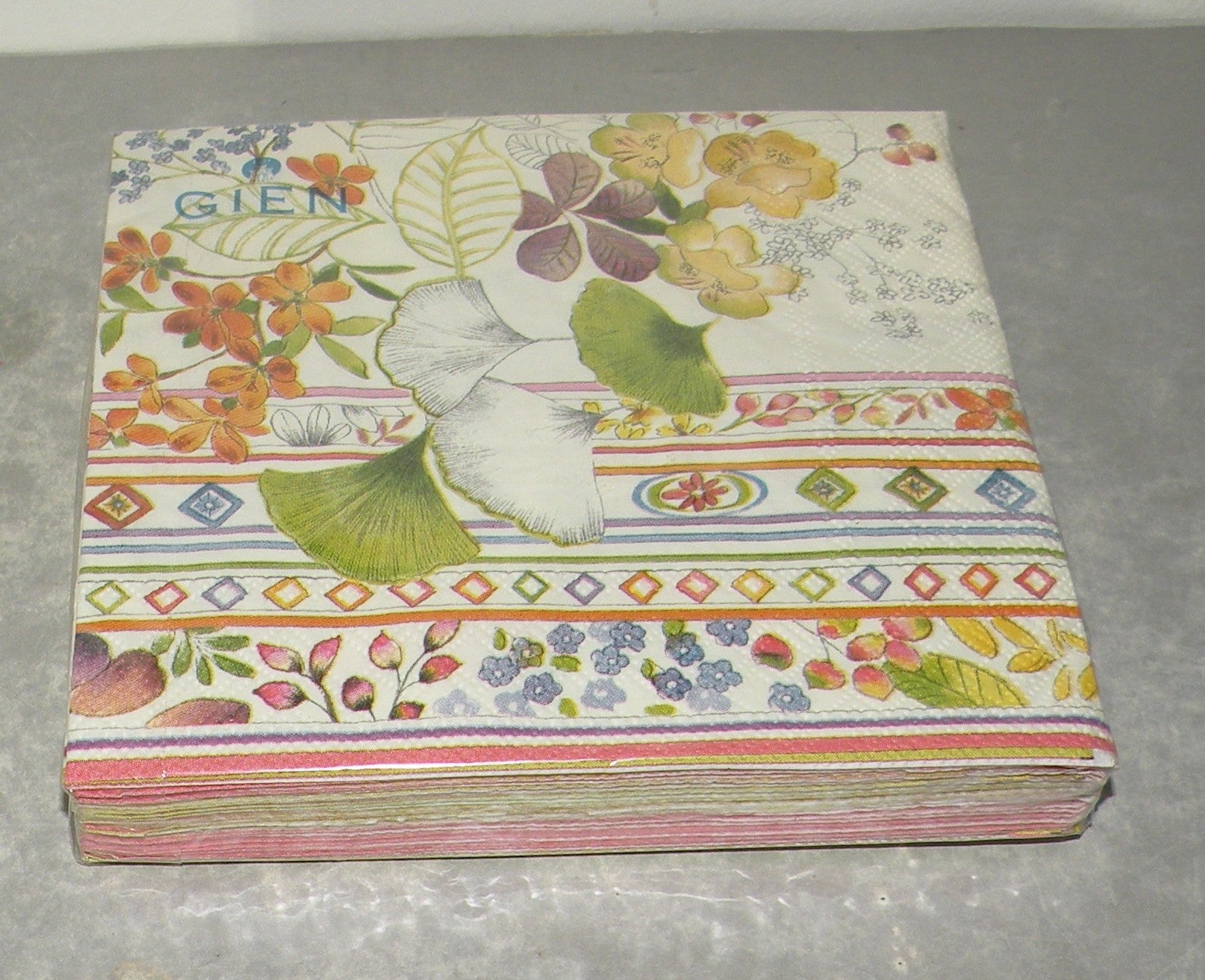 Pack of 20 Luncheon Napking Paper, Bagatelle
