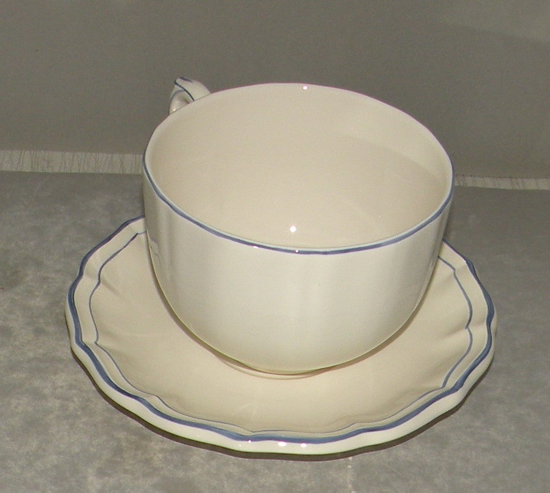 Jumbo Breakfast Cup & Saucer , Filet Bleu