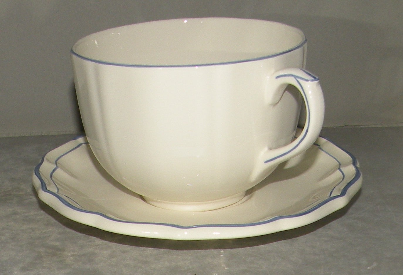 Jumbo Breakfast Cup & Saucer , Filet Bleu