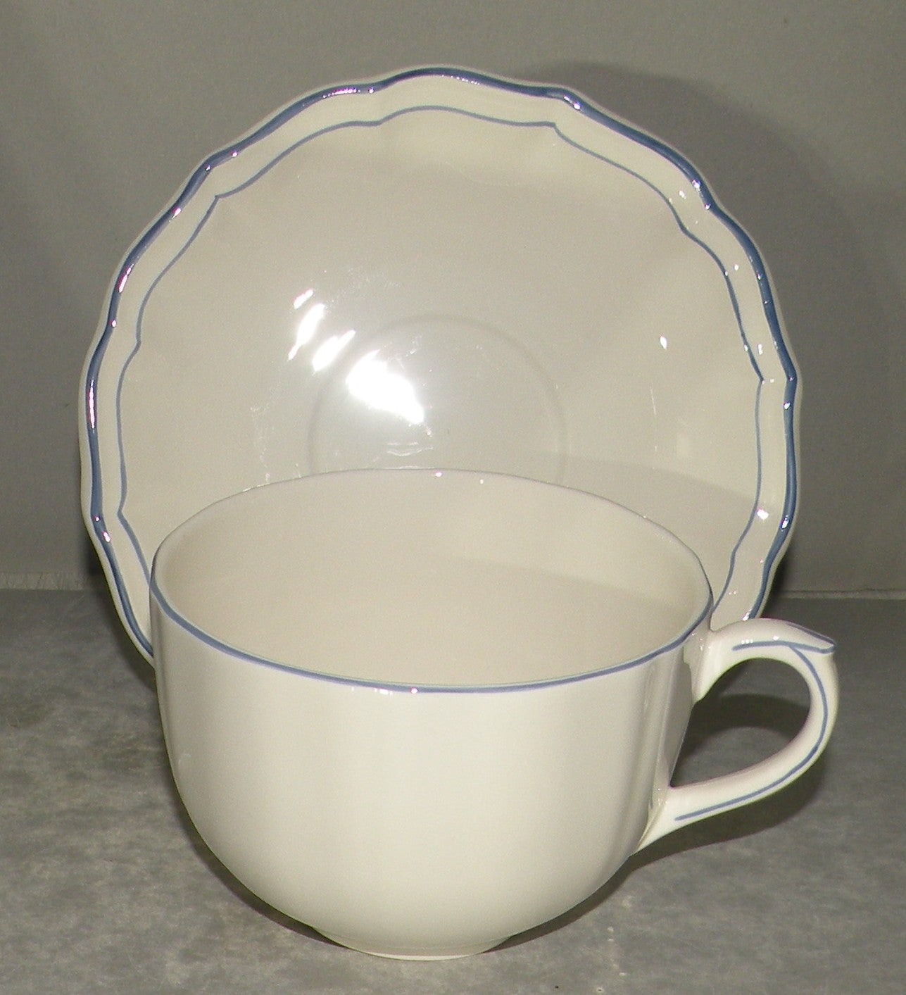 Jumbo Breakfast Cup & Saucer , Filet Bleu
