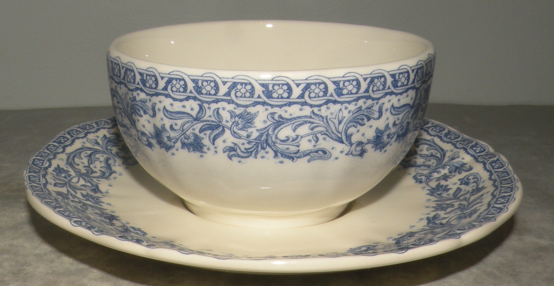 Tea Cup & Saucer, Rouen 37