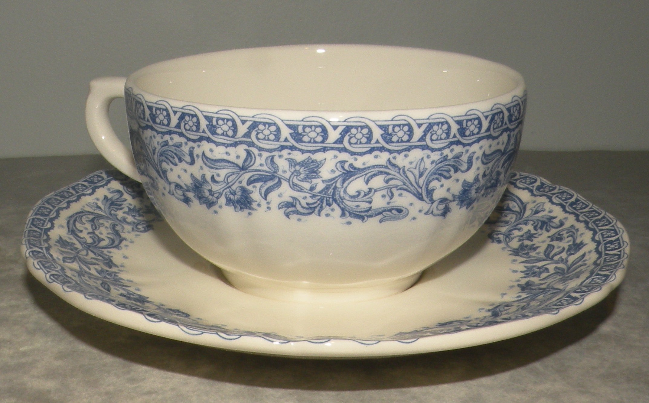 Tea Cup & Saucer, Rouen 37