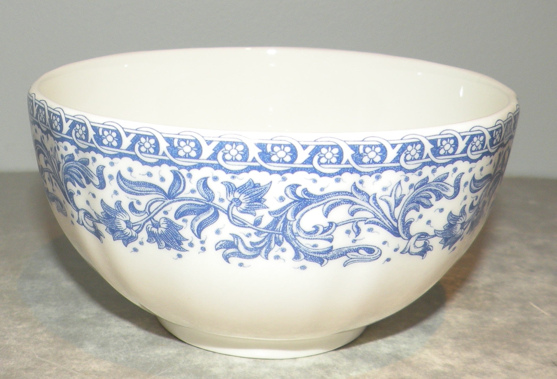 Breakfast Cup Alonce ( no Saucer ) , Rouen 37