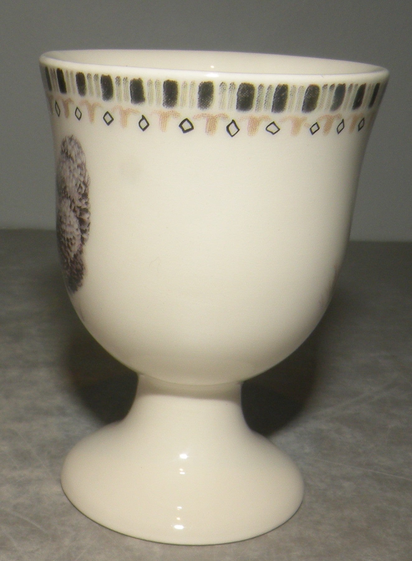 Egg Cup Grise  ( Gray )  Coquettes