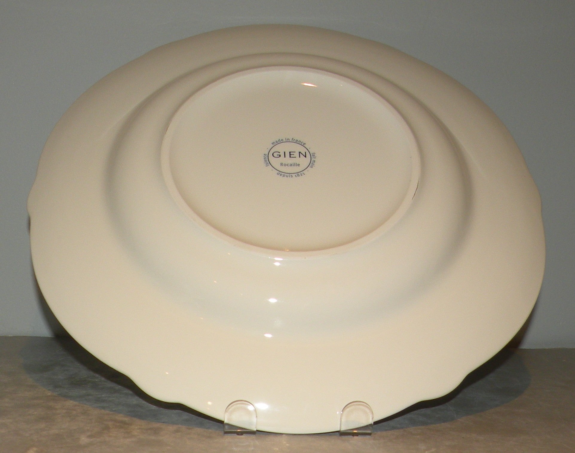 Round Deep Platter , Rocaille White