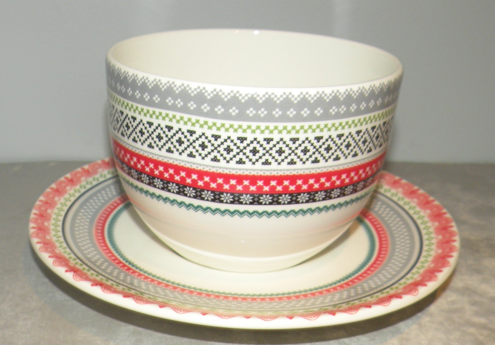Jumbo Breakfast Cup & Saucer, Hiver Scandinave