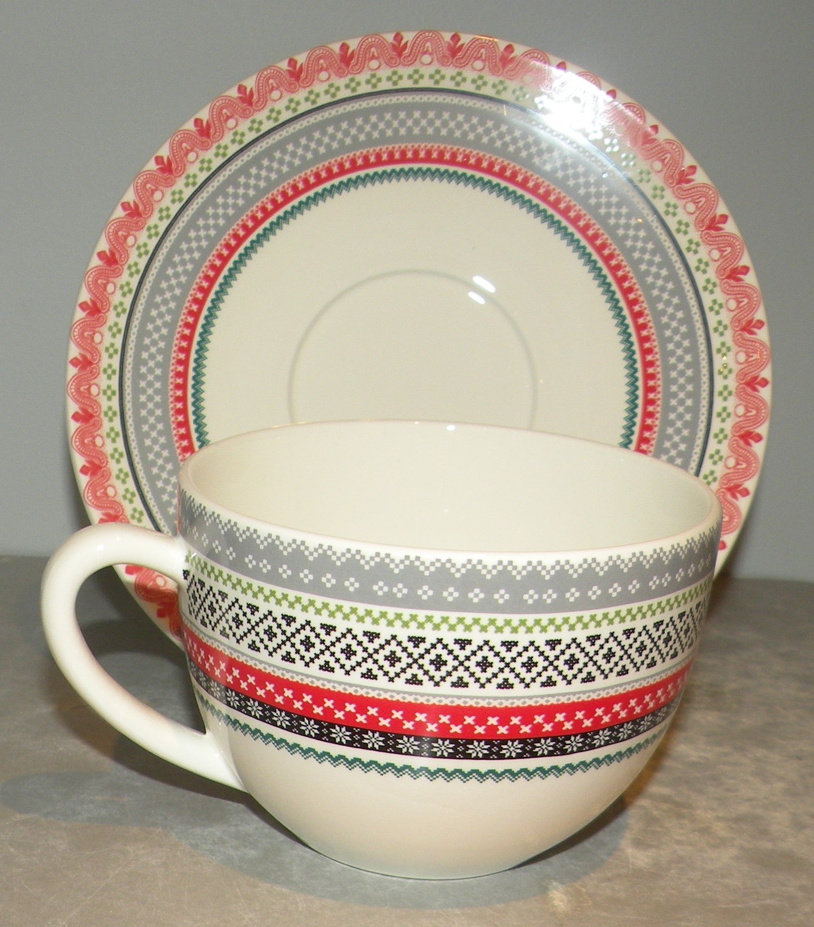 Jumbo Breakfast Cup & Saucer, Hiver Scandinave