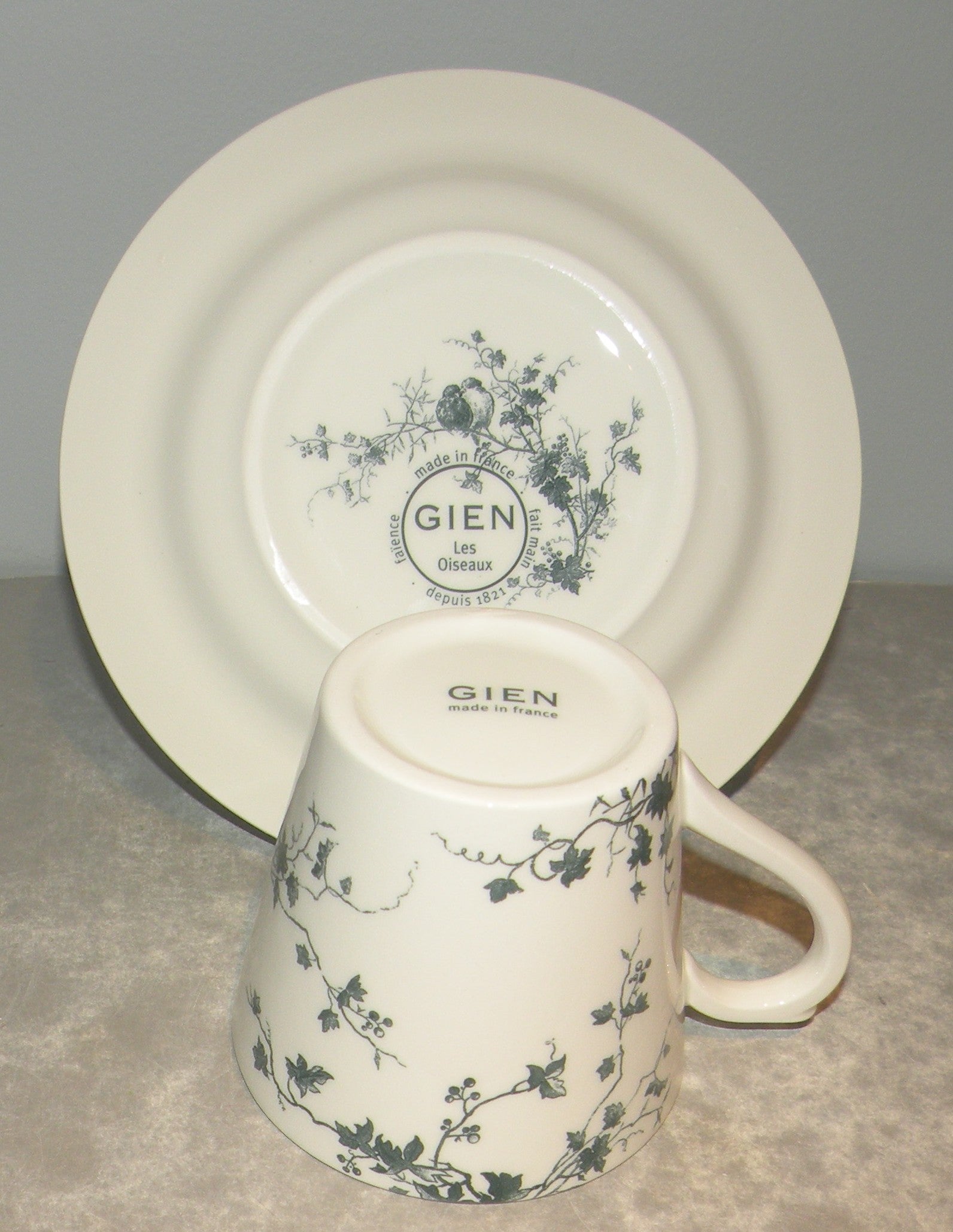 Tea Cup & Saucer  Les Oiseaux