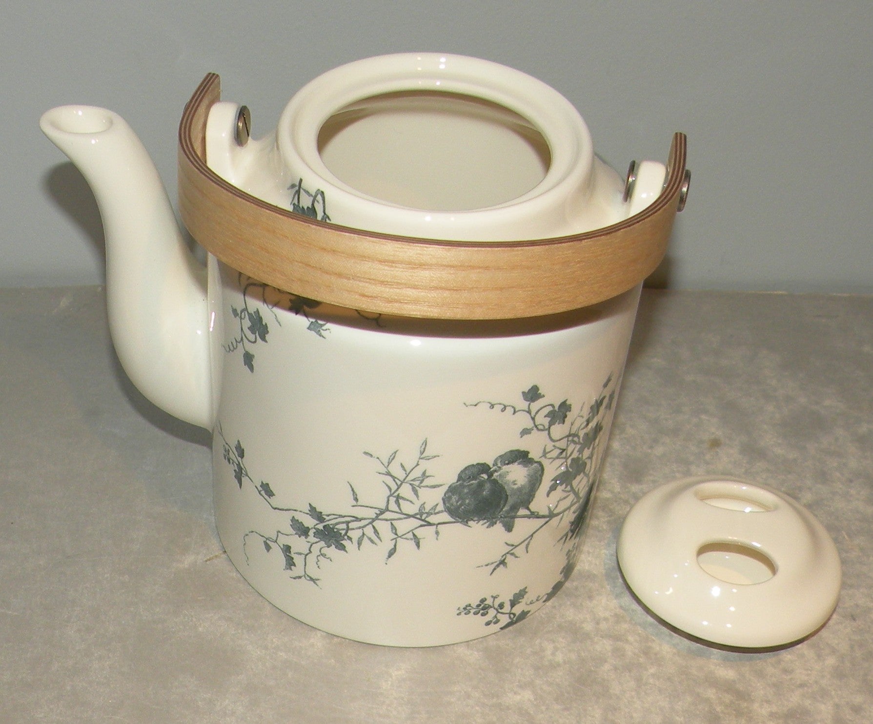 Japanese Tea Pot  Les Oiseaux
