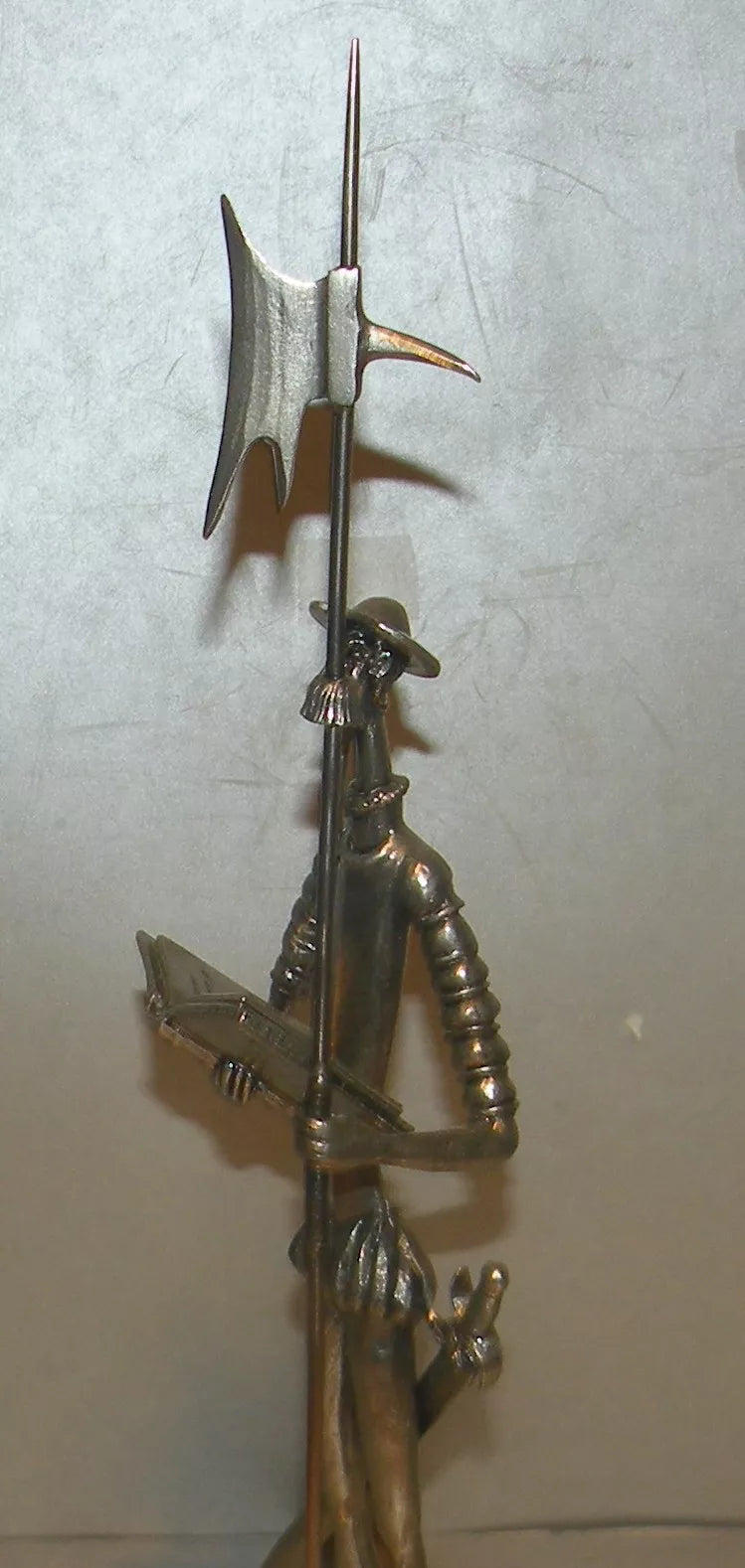 Don quichotte with book Large