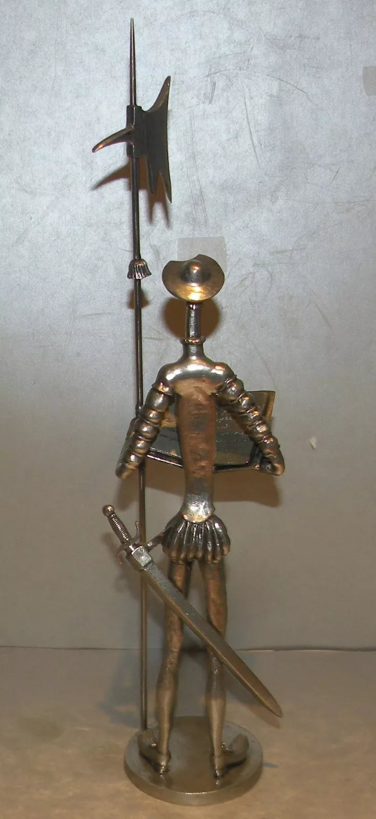 Don quichotte with book Large