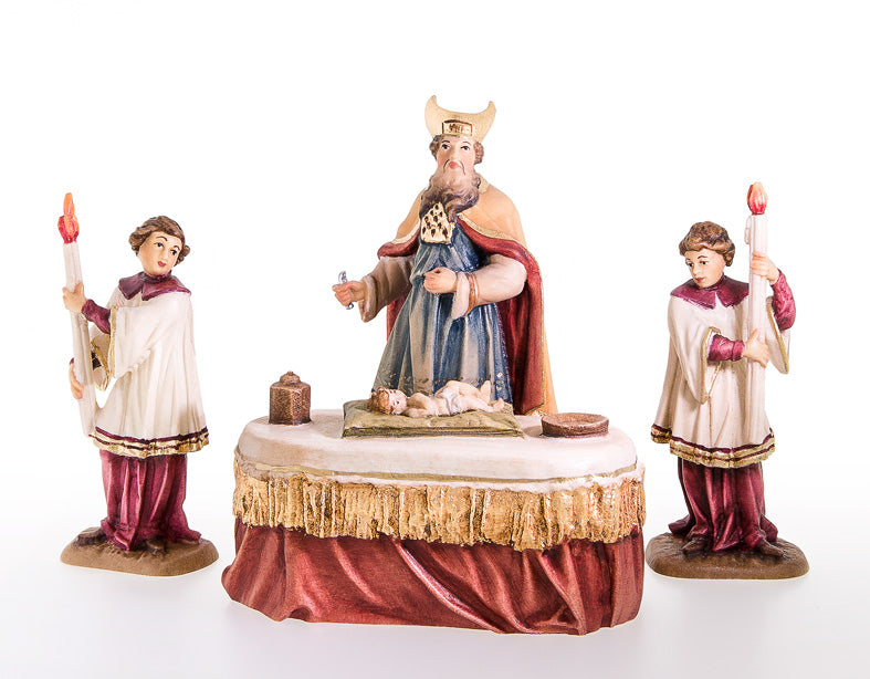 Altar with Priest and 2 Altar Boy Giner