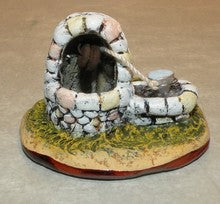 Well with Opening, Carbonel, Mini