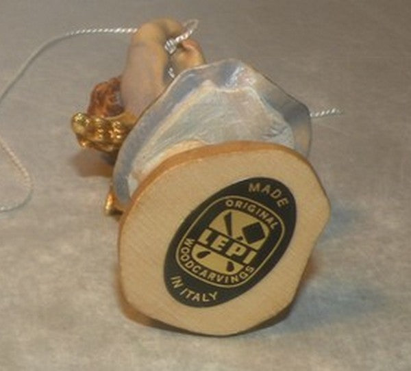 Angel Going down with yarn no 1, Rustic