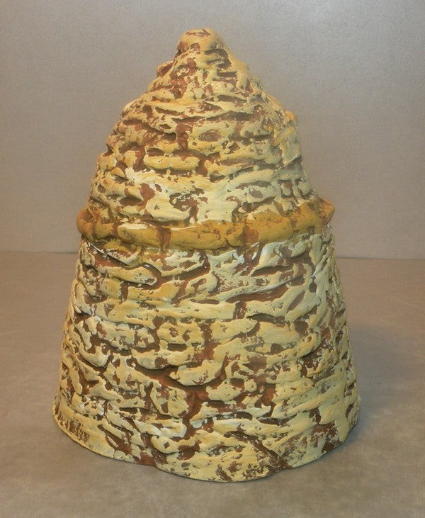 Stone Hut called Borie  ( clay ) , Fouque 4 Cm