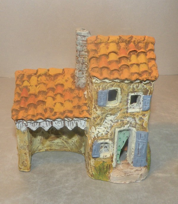 Hut and open Barn,(all clay),  Fouque 2 cm