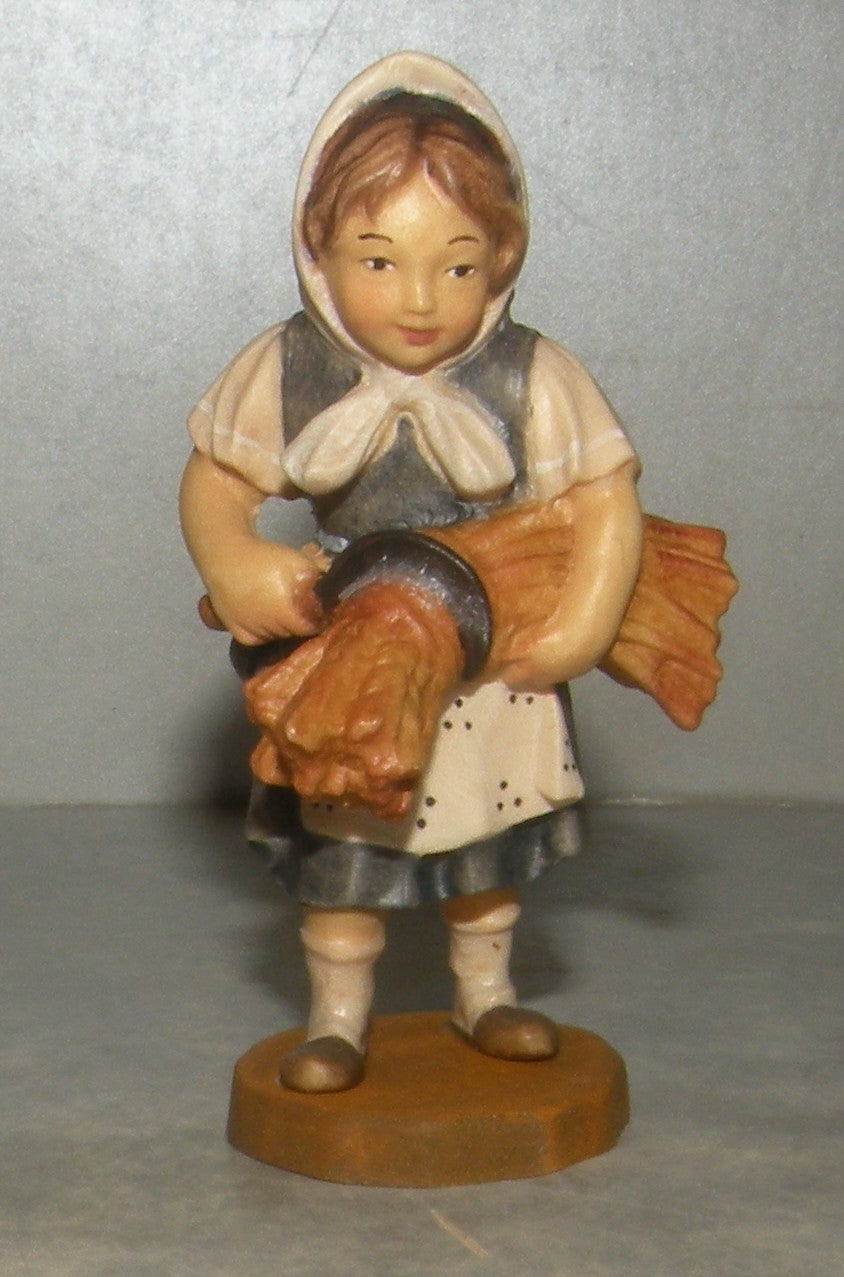 Girl with a bundle of wheat, Rustic