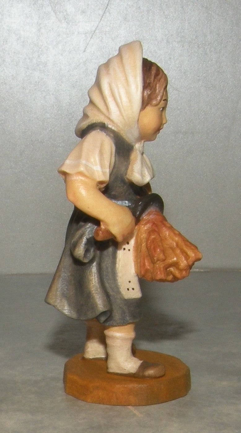 Girl with a bundle of wheat, Rustic