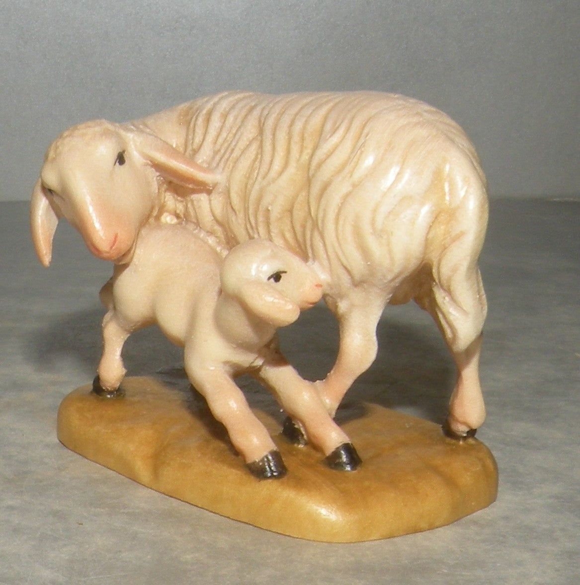 Sheep with lamb ( 21200 ),   Folkloristic