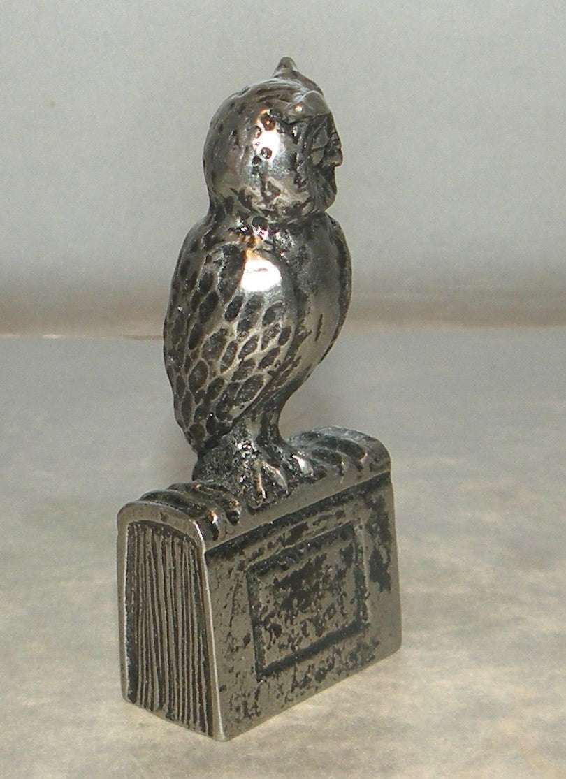 Owl on Book , Michel Laude