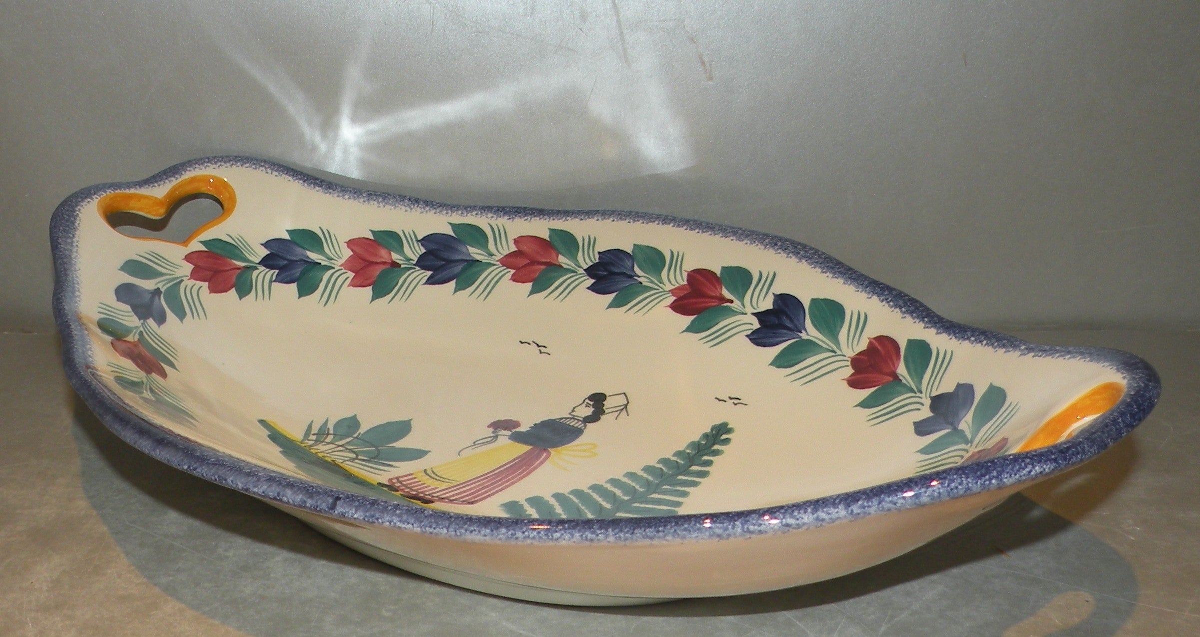 Bread Basket with a lady, Campagne