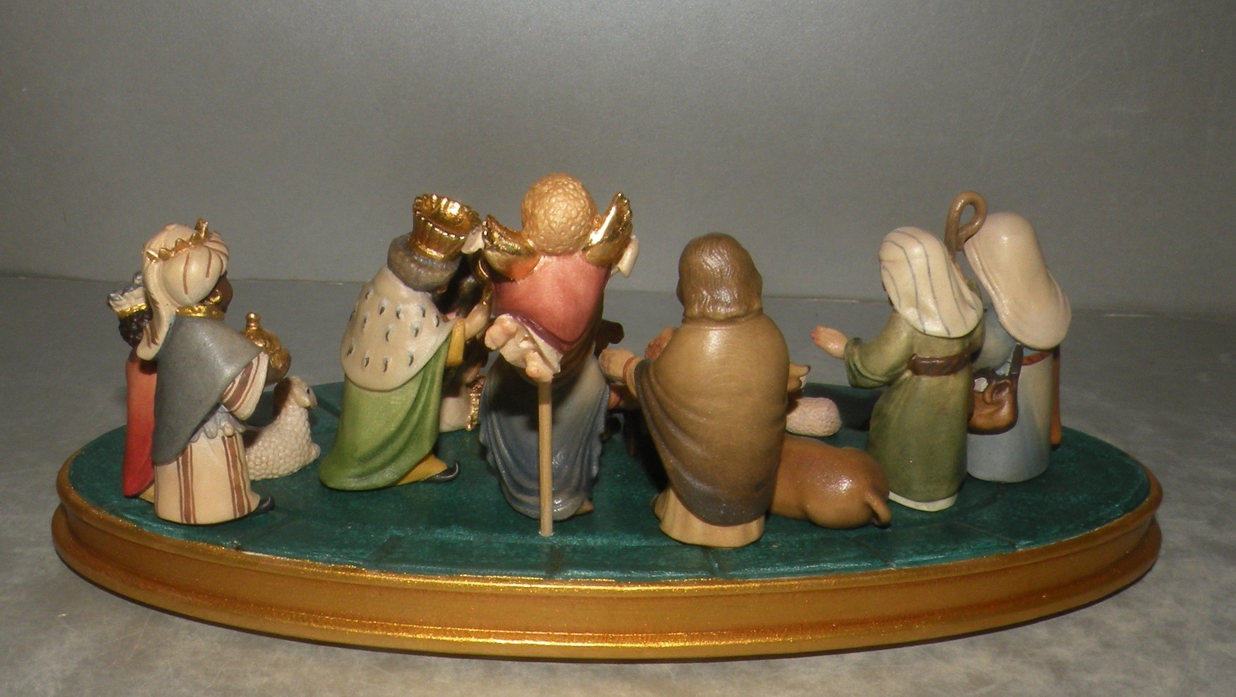 Set of 15 pieces with pedestal plate