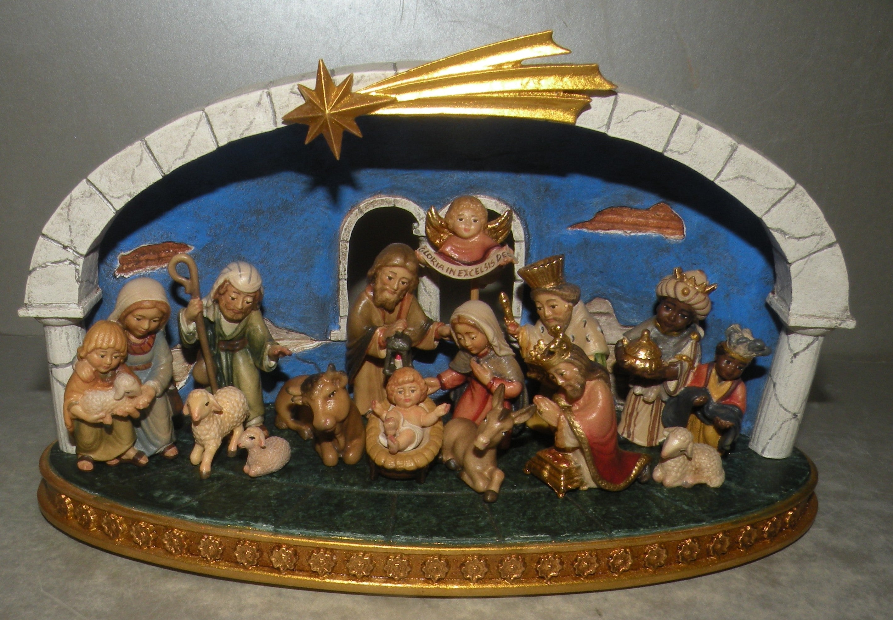 Set of 15 pieces with Temple