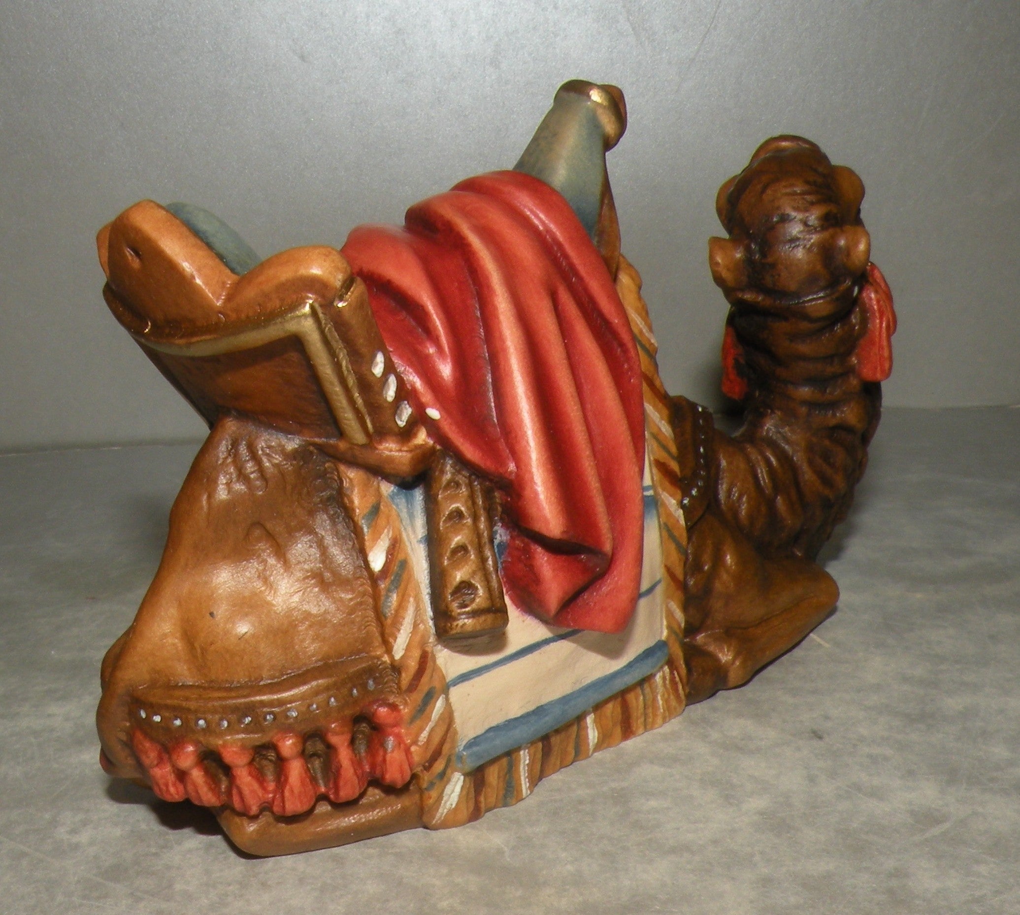 Lying Camel, Rustic