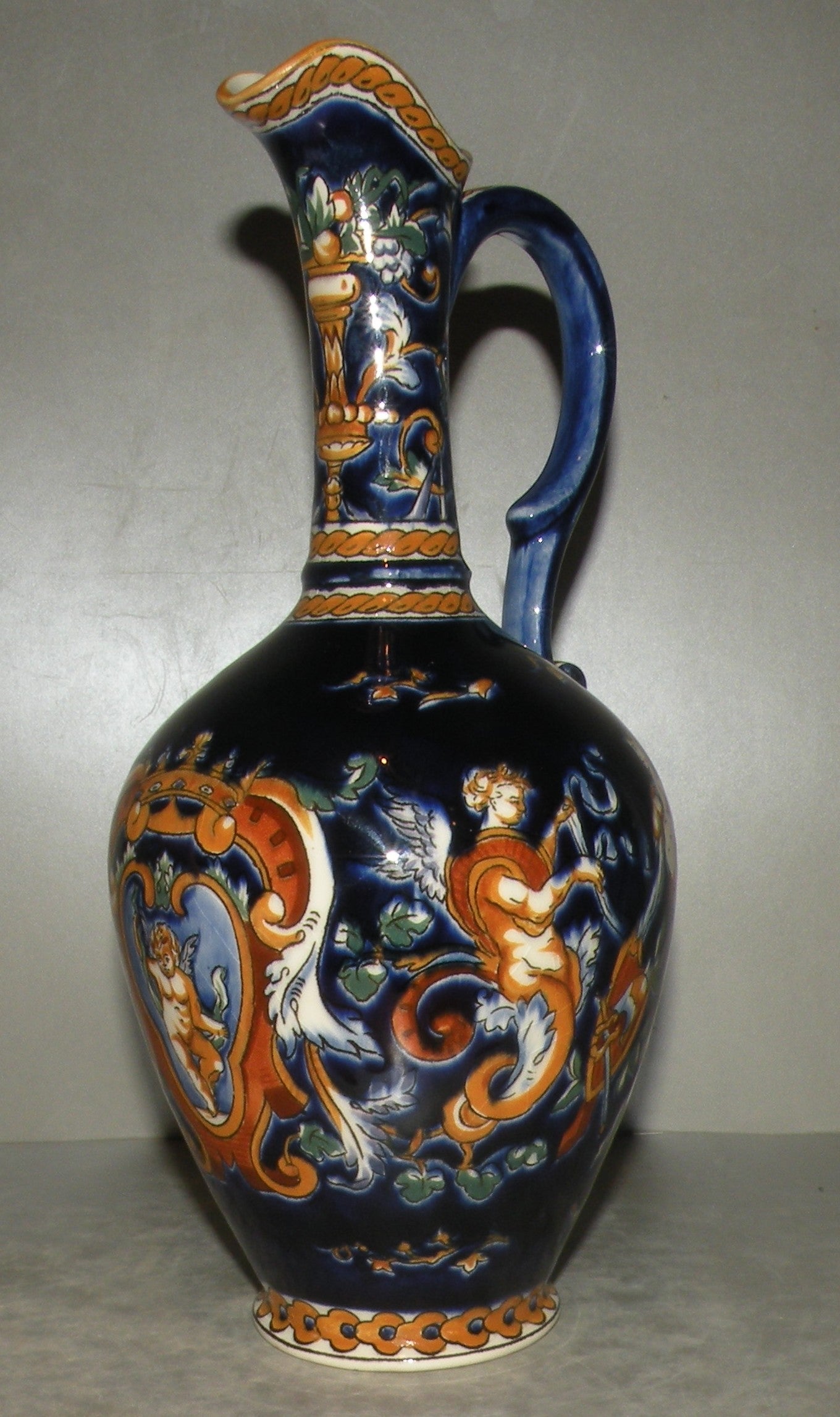 cruchon cristal Renaissance Italien Urbino à fond bleu