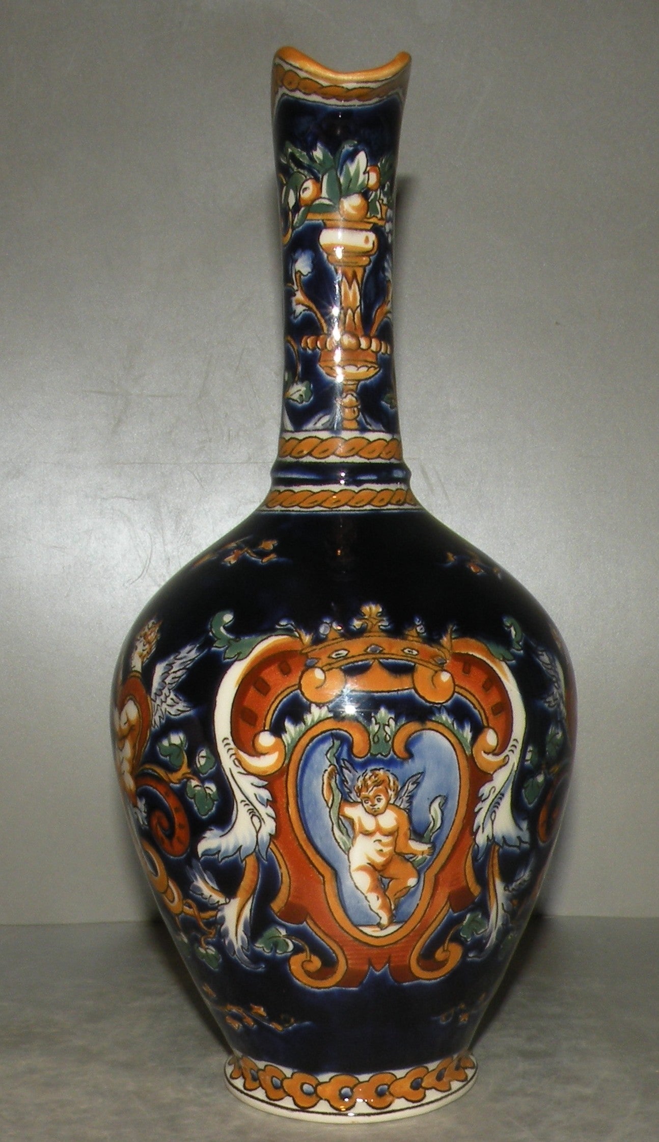 cruchon cristal Renaissance Italien Urbino à fond bleu
