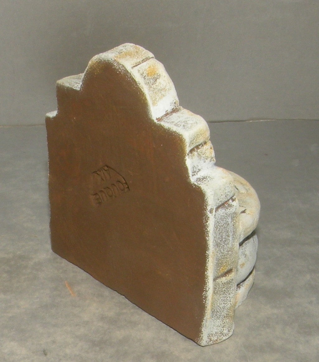 Fountain , ( 950 ) Fouque, 6 cm