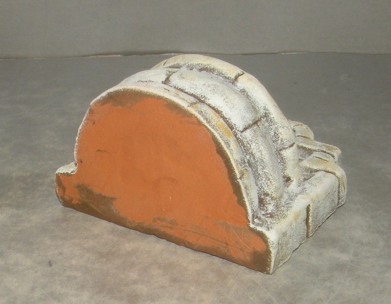 Fountain , ( 950 ) Fouque, 6 cm