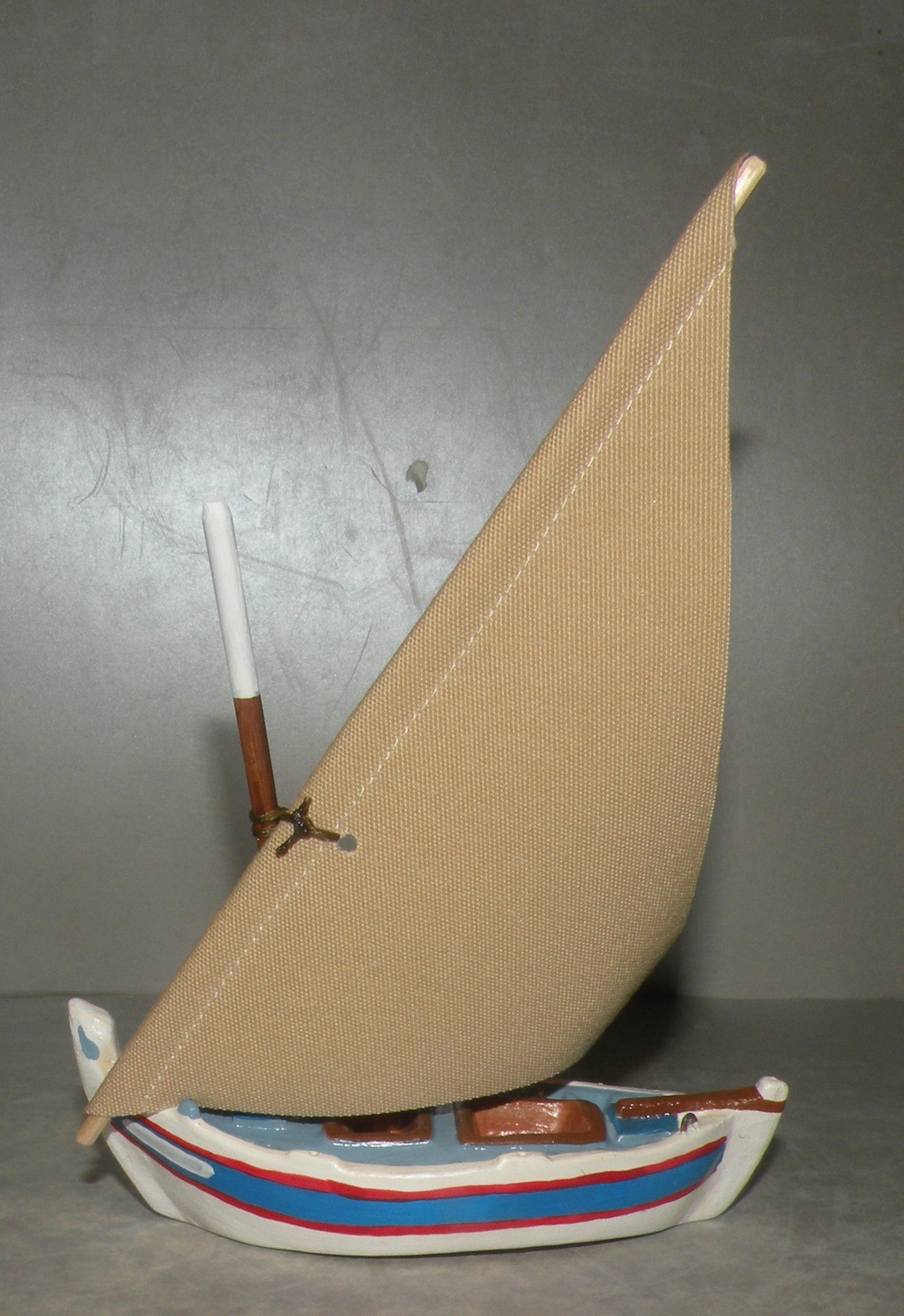 Mediteranean Sailing Boat , ( 918 ) Fouque, 6 cm