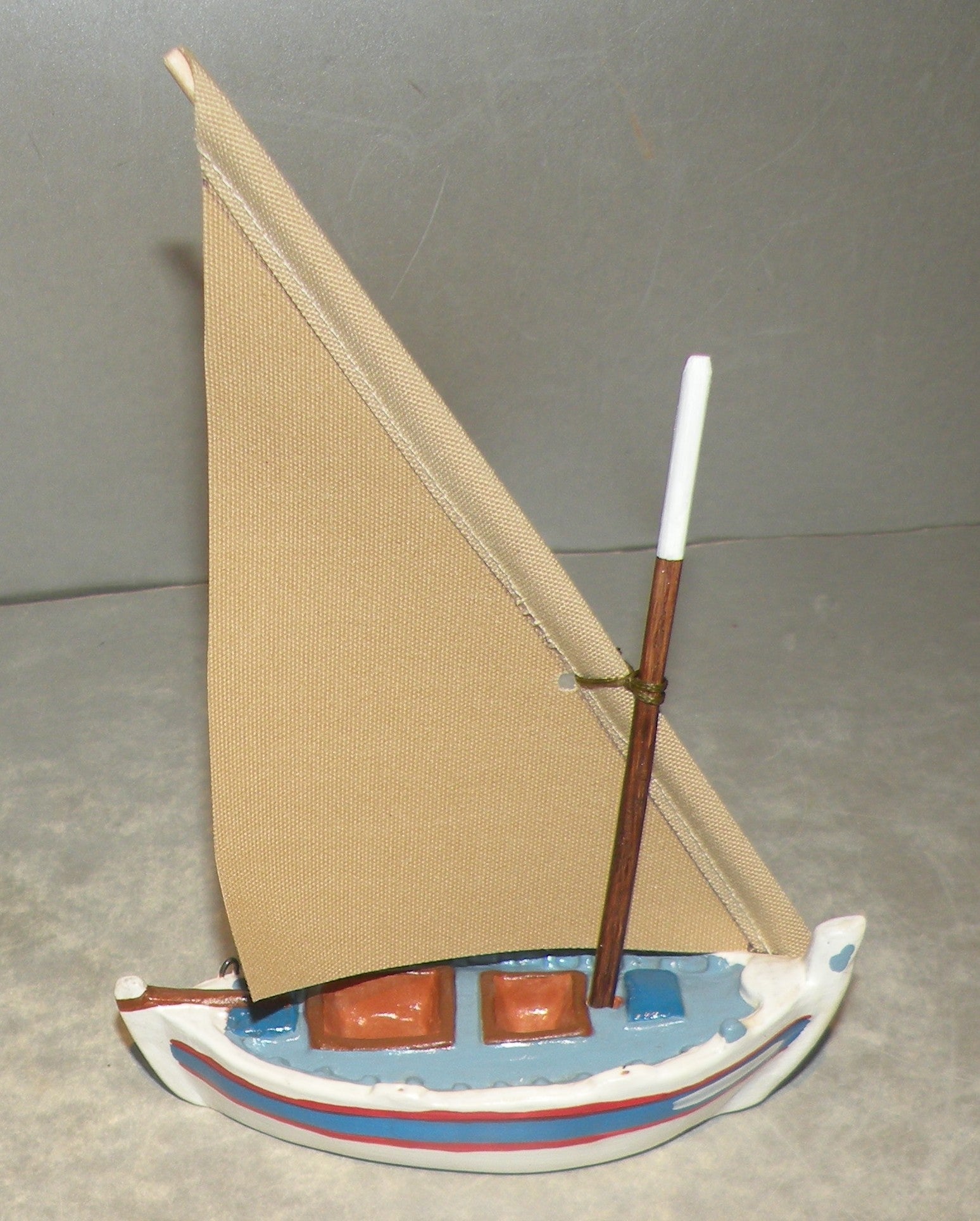 Mediteranean Sailing Boat , ( 918 ) Fouque, 6 cm