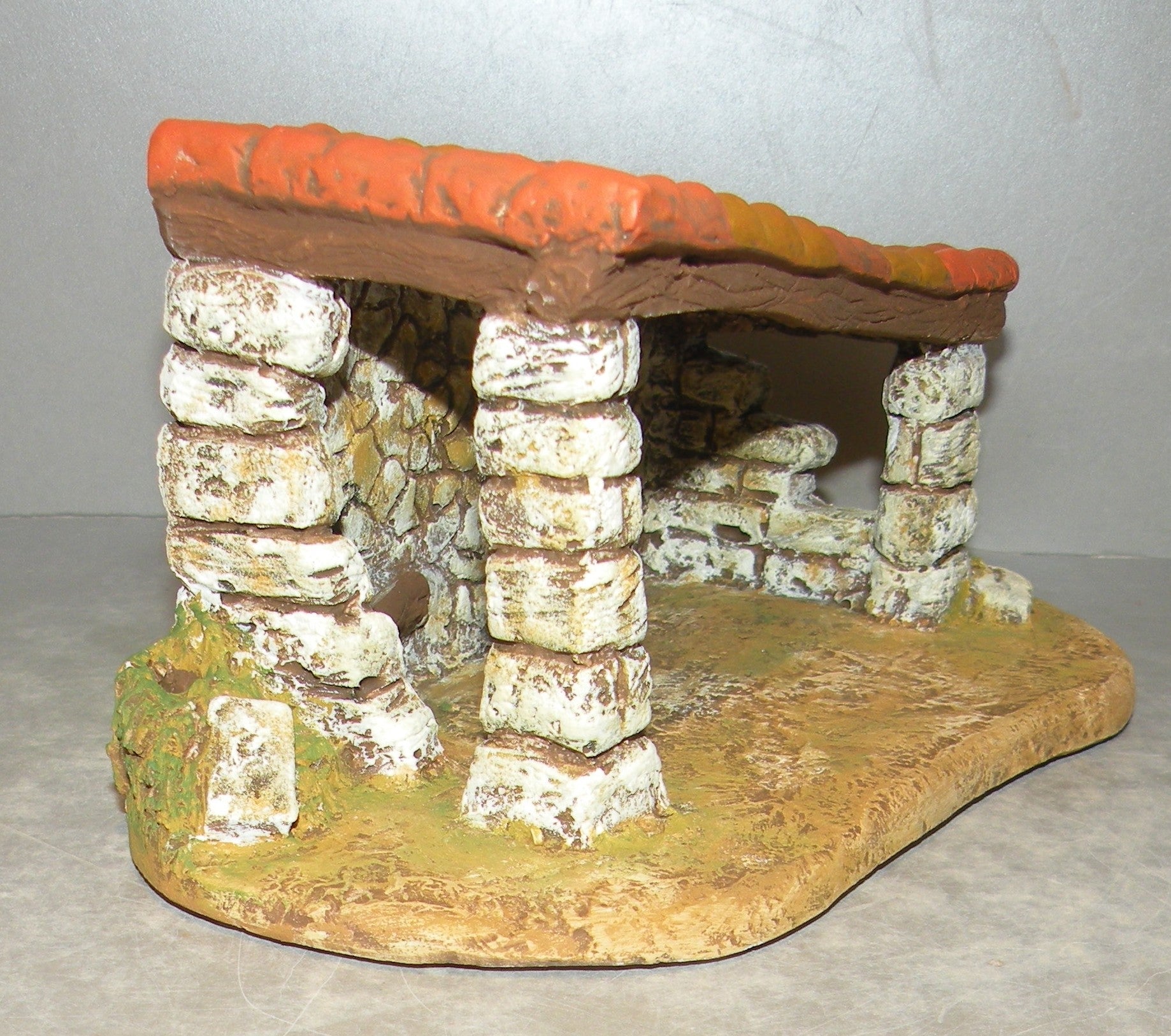 Cowshed 1 slope roof on base, ( 701 B )  High Density Plaster  ,  Fouque 4 Cm