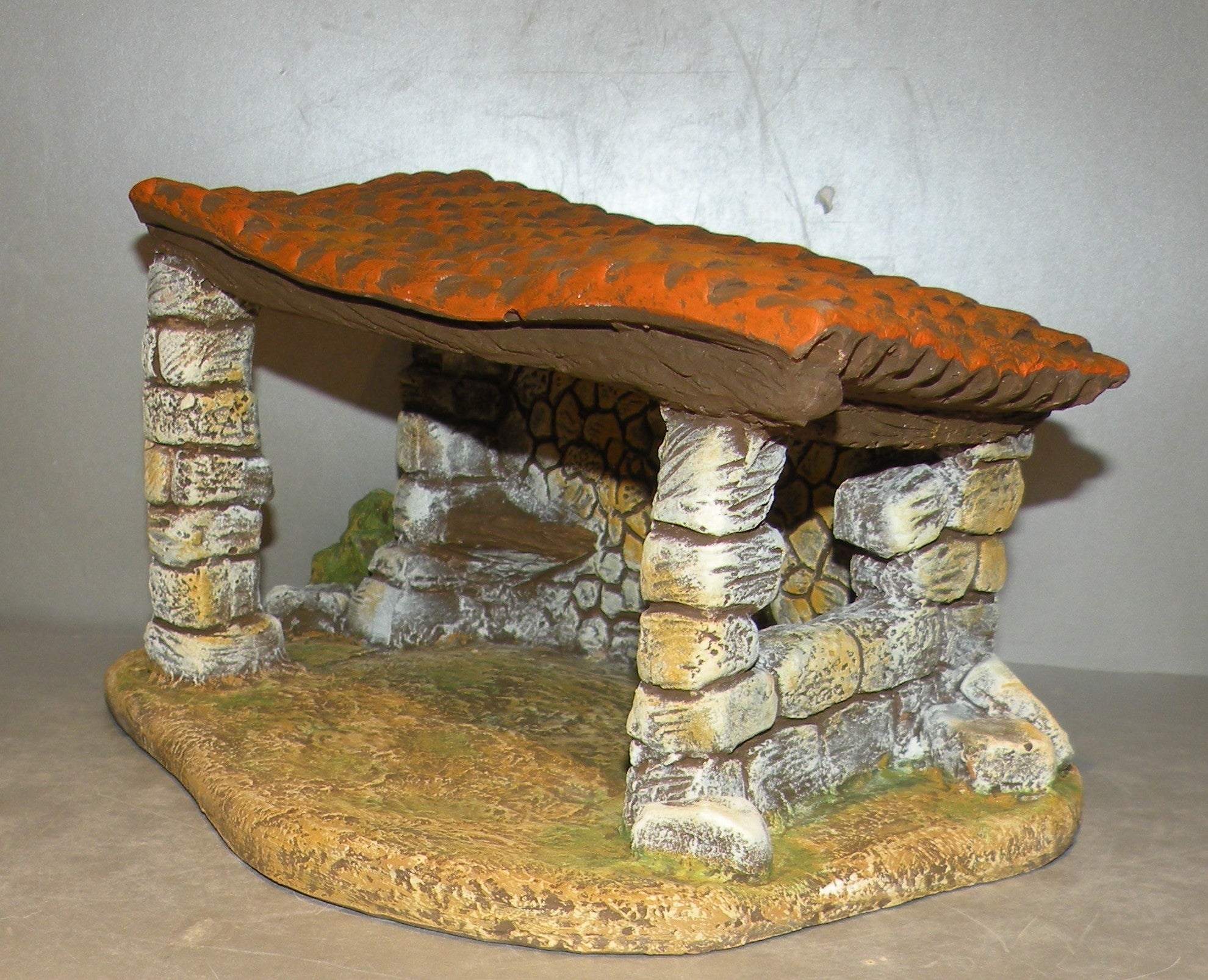 Cowshed 1 slope roof on base,  High Density Plaster  , ( 703 )  Fouque 6 Cm