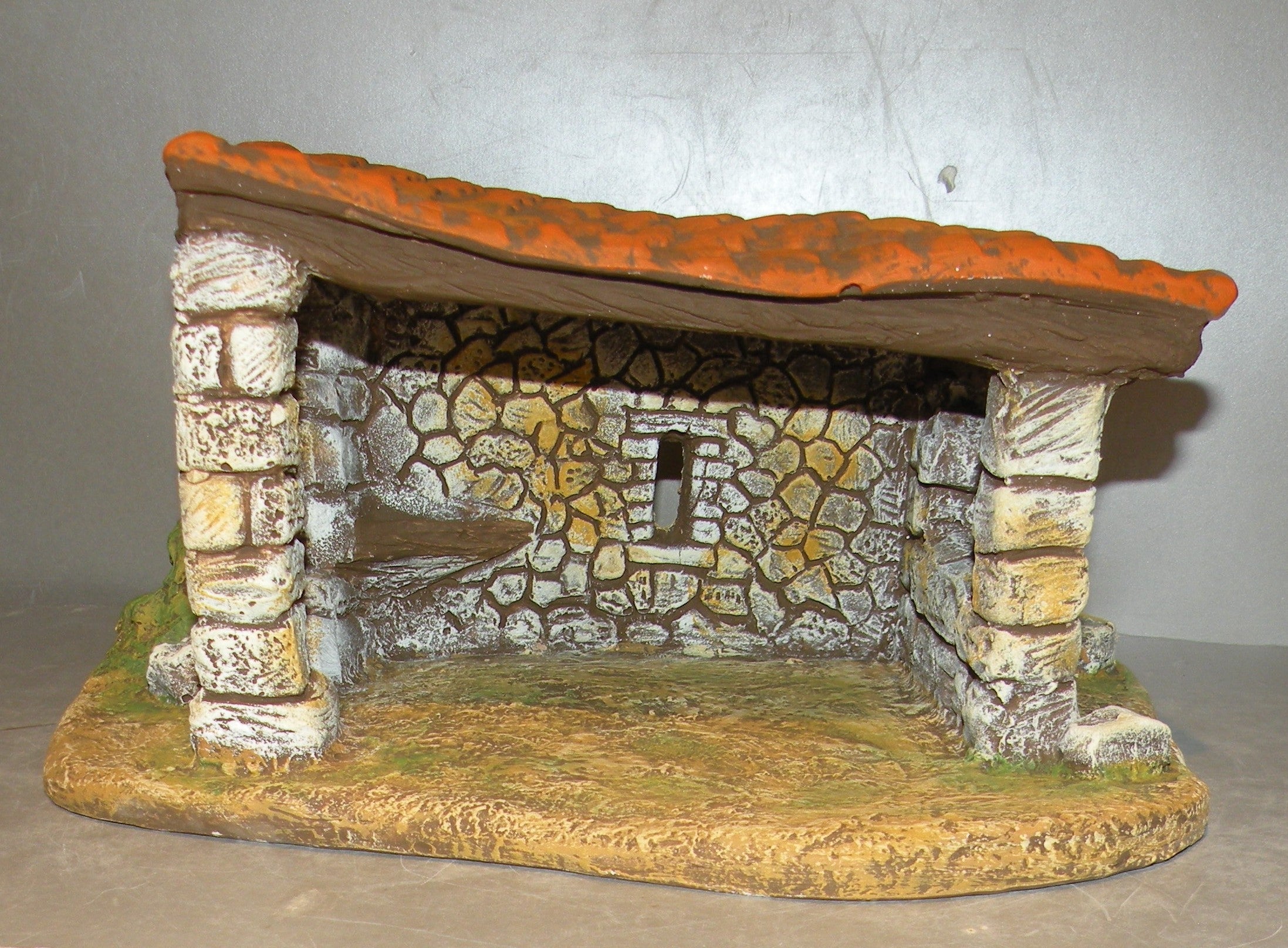 Cowshed 1 slope roof on base,  High Density Plaster  , ( 703 )  Fouque 6 Cm