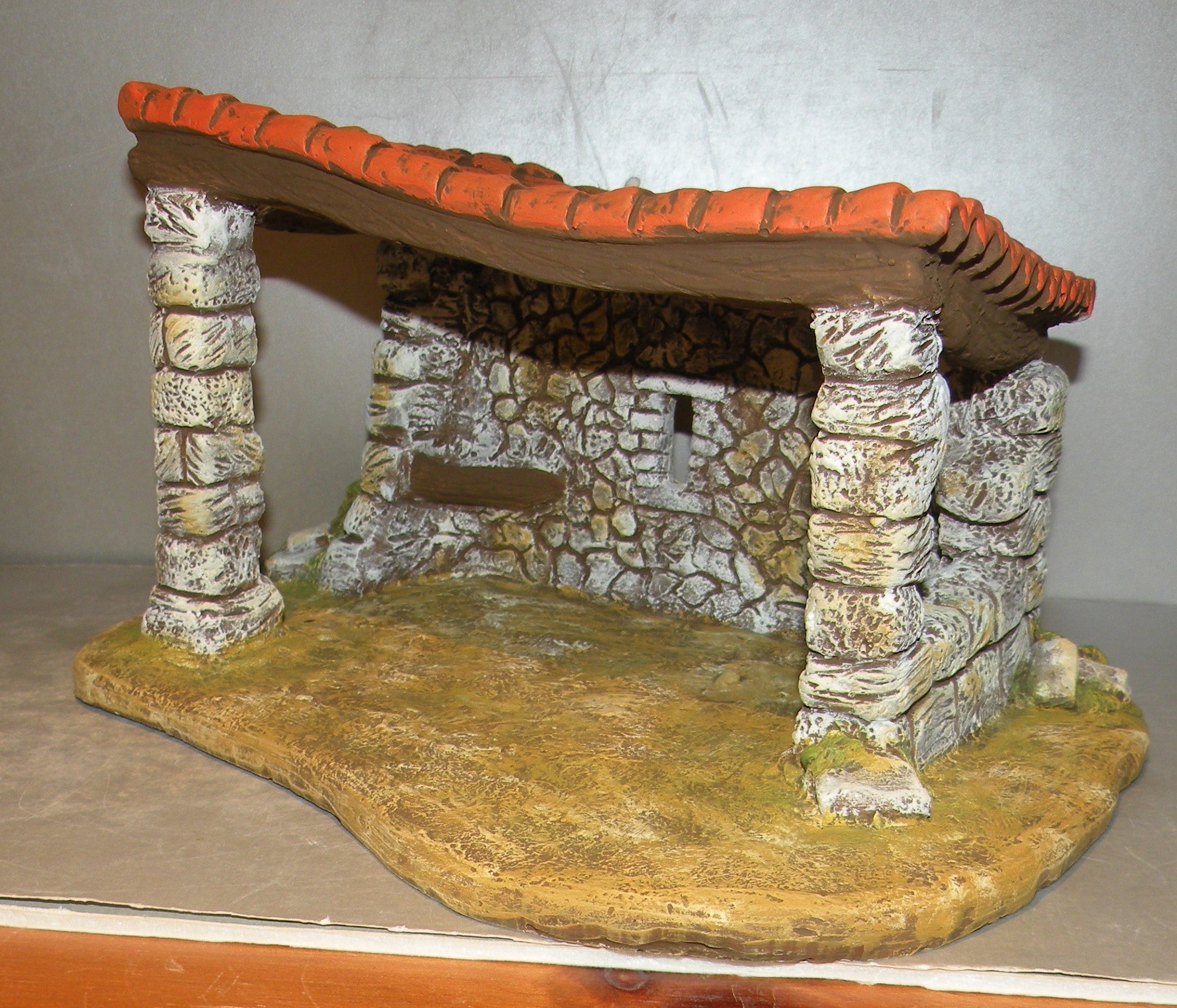 Cowshed 1 slope roof on base,  ( 703 ) High Density Plaster  ,  Fouque 9 Cm
