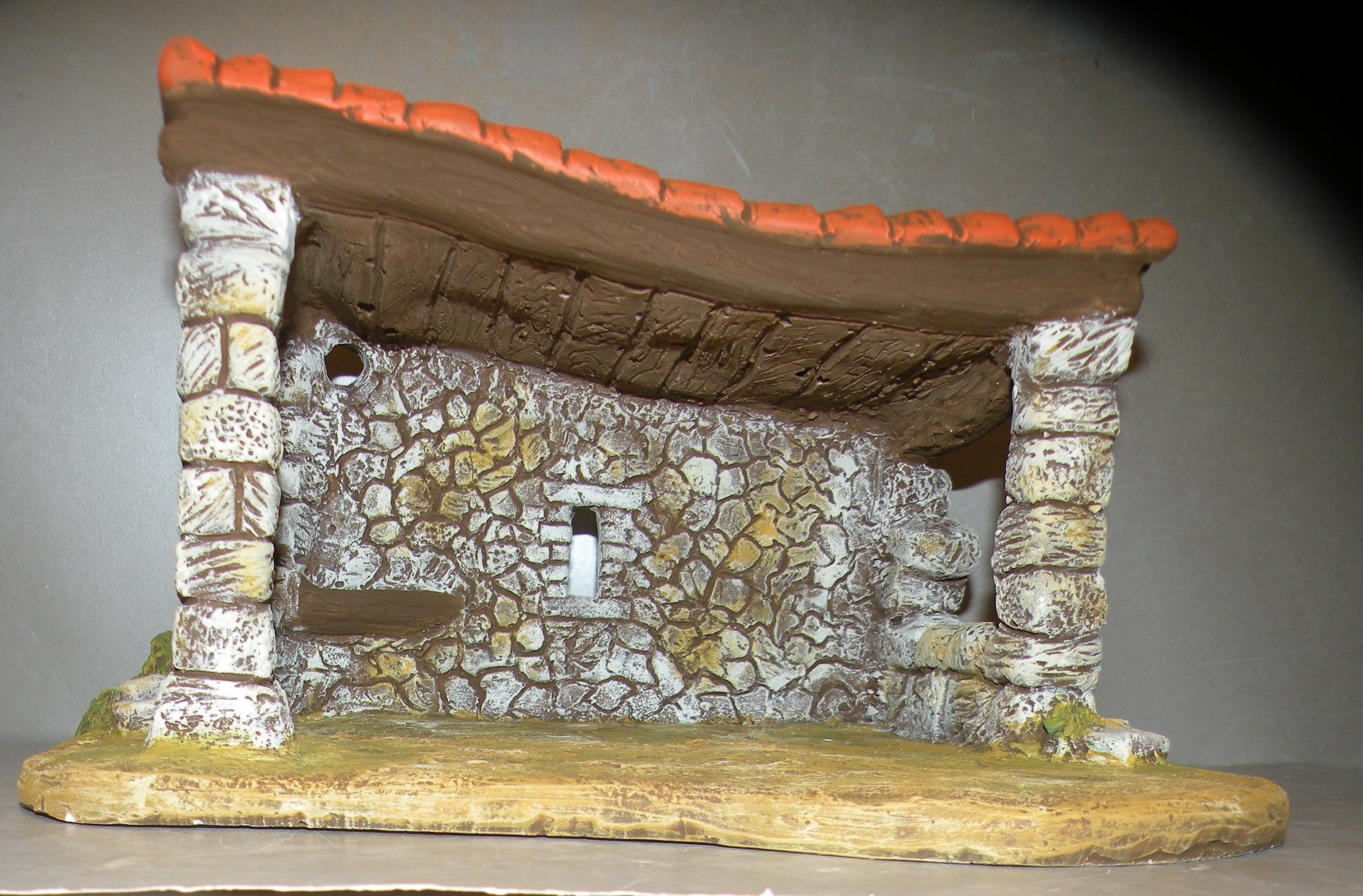 Cowshed 1 slope roof on base,  ( 703 ) High Density Plaster  ,  Fouque 9 Cm