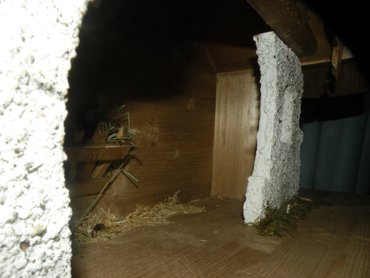 Stable for 12 Centimeters ( 10706 )  , Nazarene