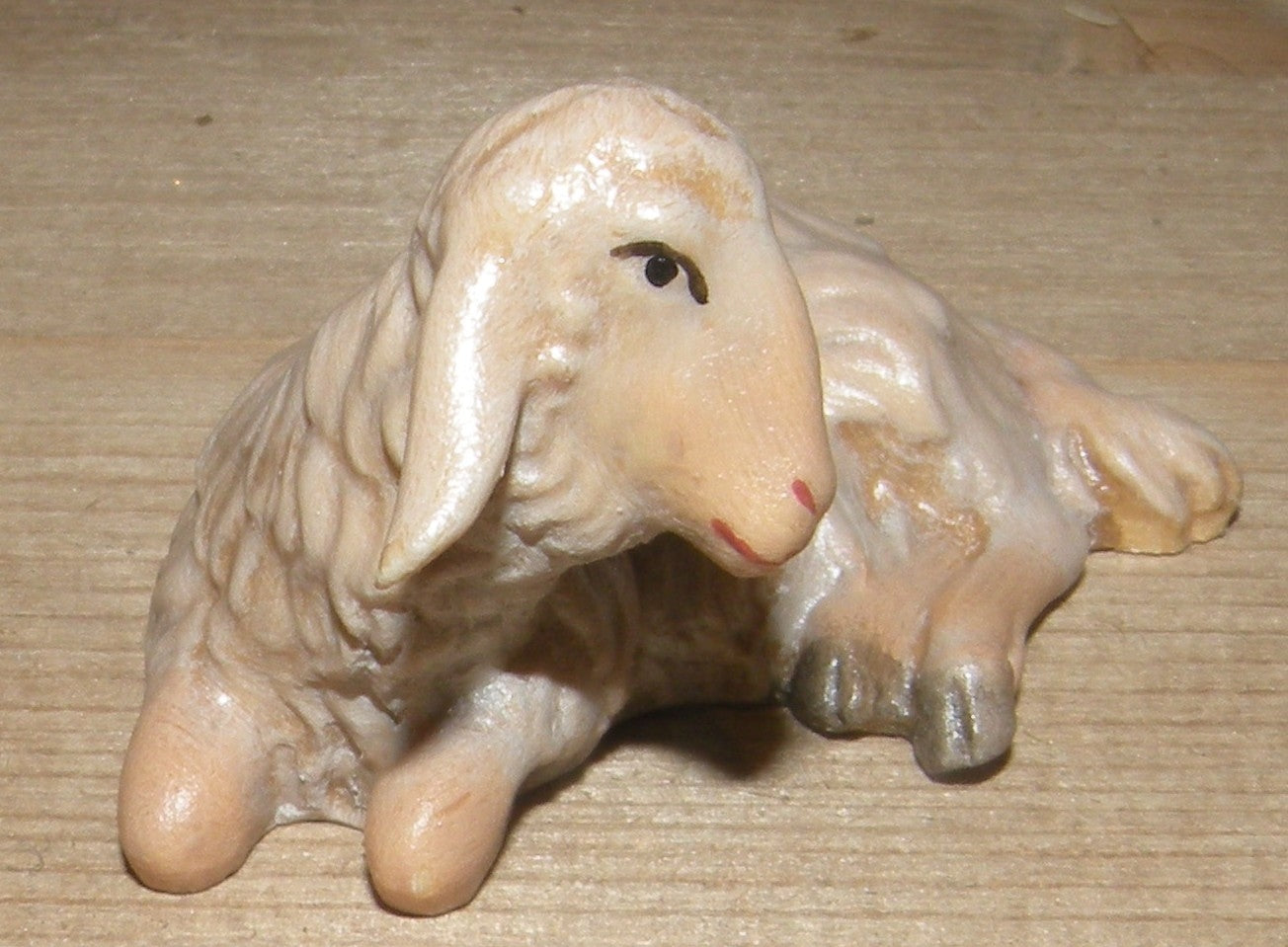 Sheep lying-down - Oriental nativity dressed- 21208