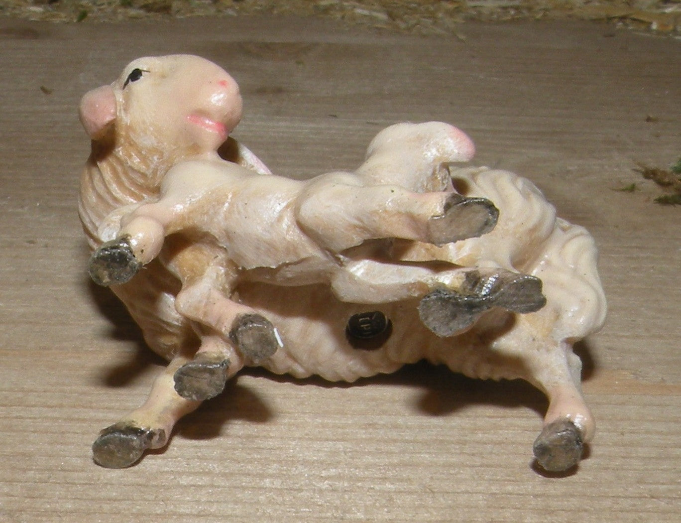 Sheep with lamb - Oriental nativity dressed -  21200