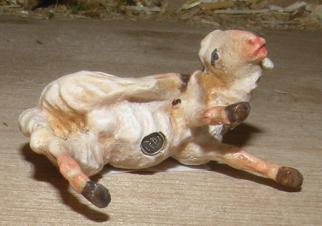 Sheep scratching - Oriental nativity dressed- 21105