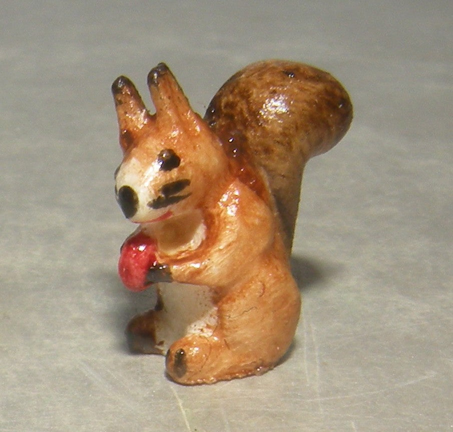 Squirrel , Kastlunger