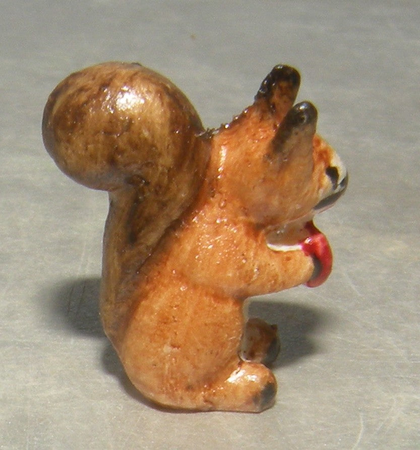 Squirrel , Kastlunger
