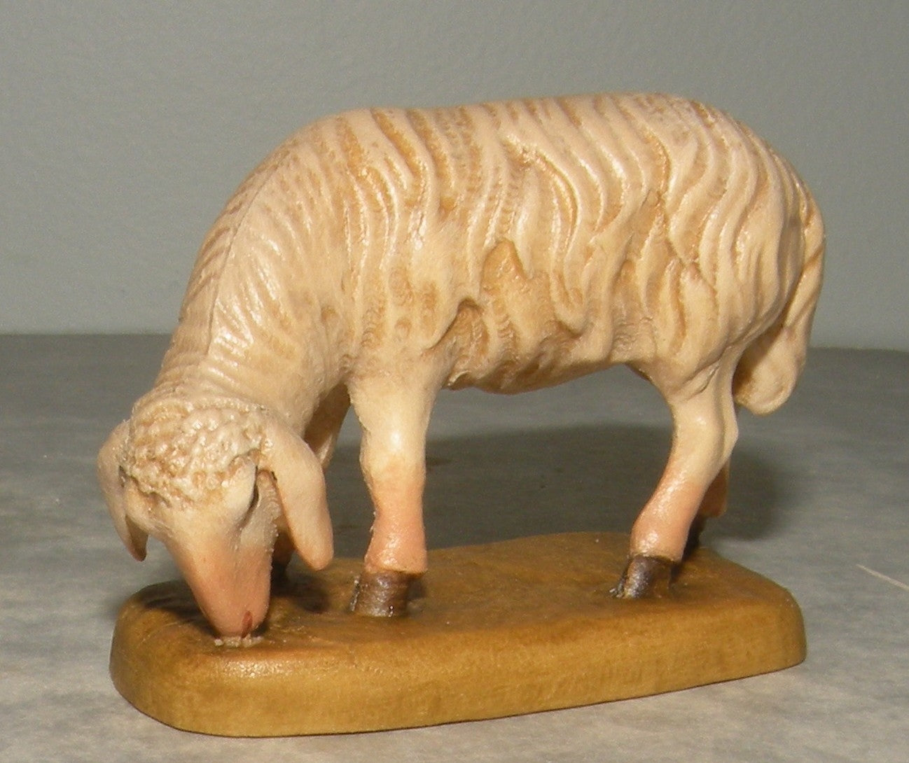 Sheep Grazing ( 21201 ) ,   Folkloristic