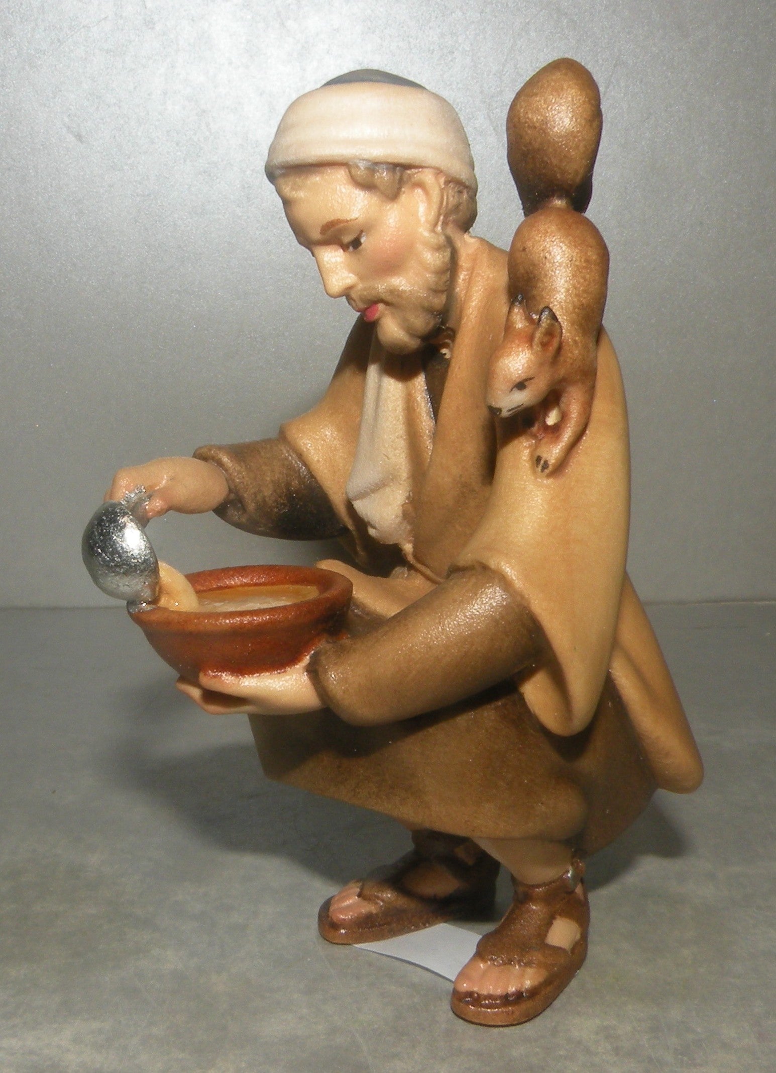 Shepherd with ladle and soup, Gloria