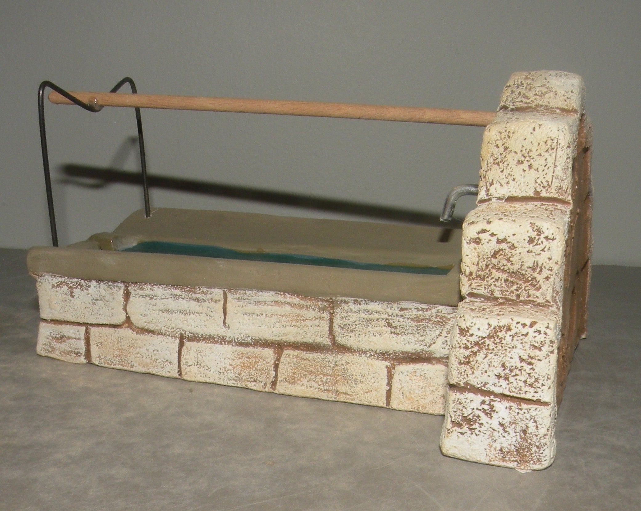 Wash-house , ( 986 )  High Density Plaster , Fouque , 9 cm